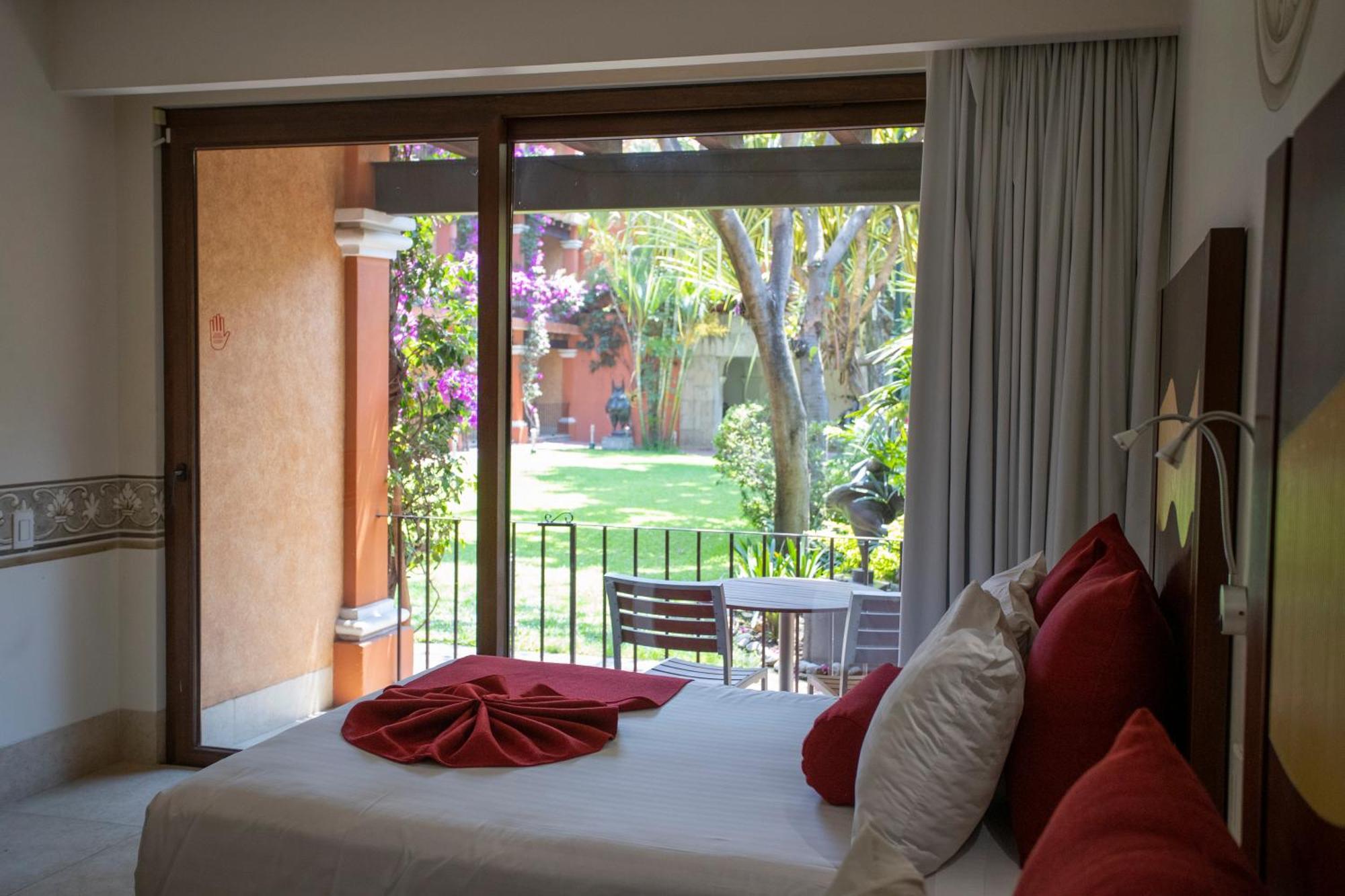 Hosteria Las Quintas Hotel Restaurante Bar Cuernavaca Esterno foto A room at the hotel